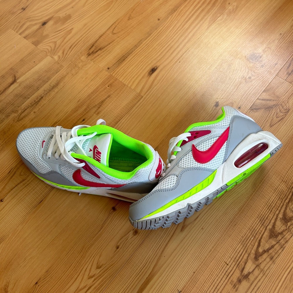 Nike Air Max Correlate Women’s Size 9.5